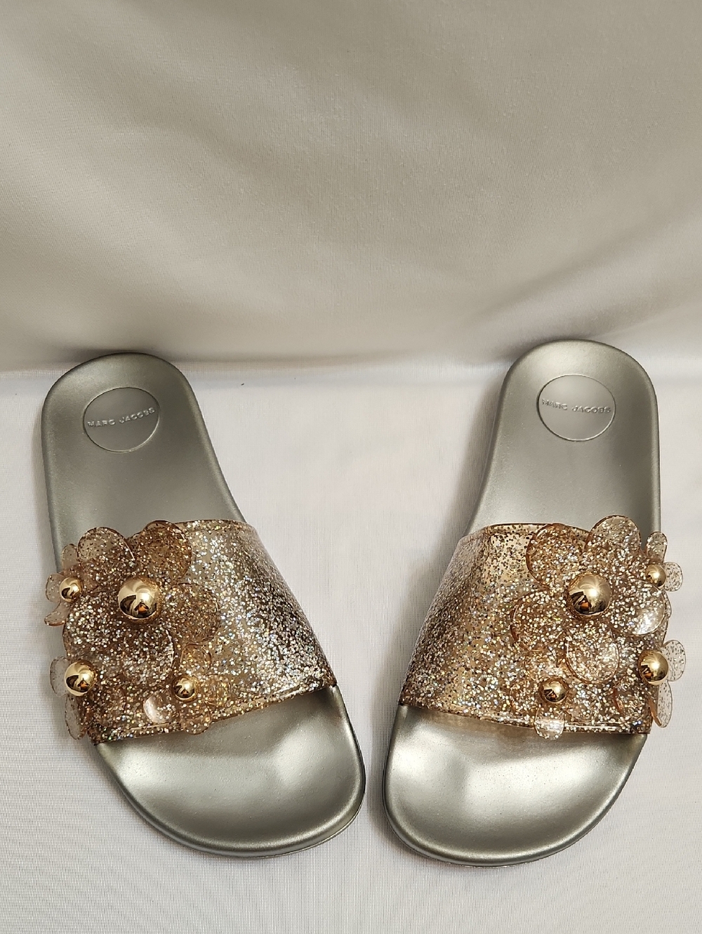 Marc Jacobs Daisy Aqua Floral Glitter Studded Rubber Slide Sandals (W Size 41)